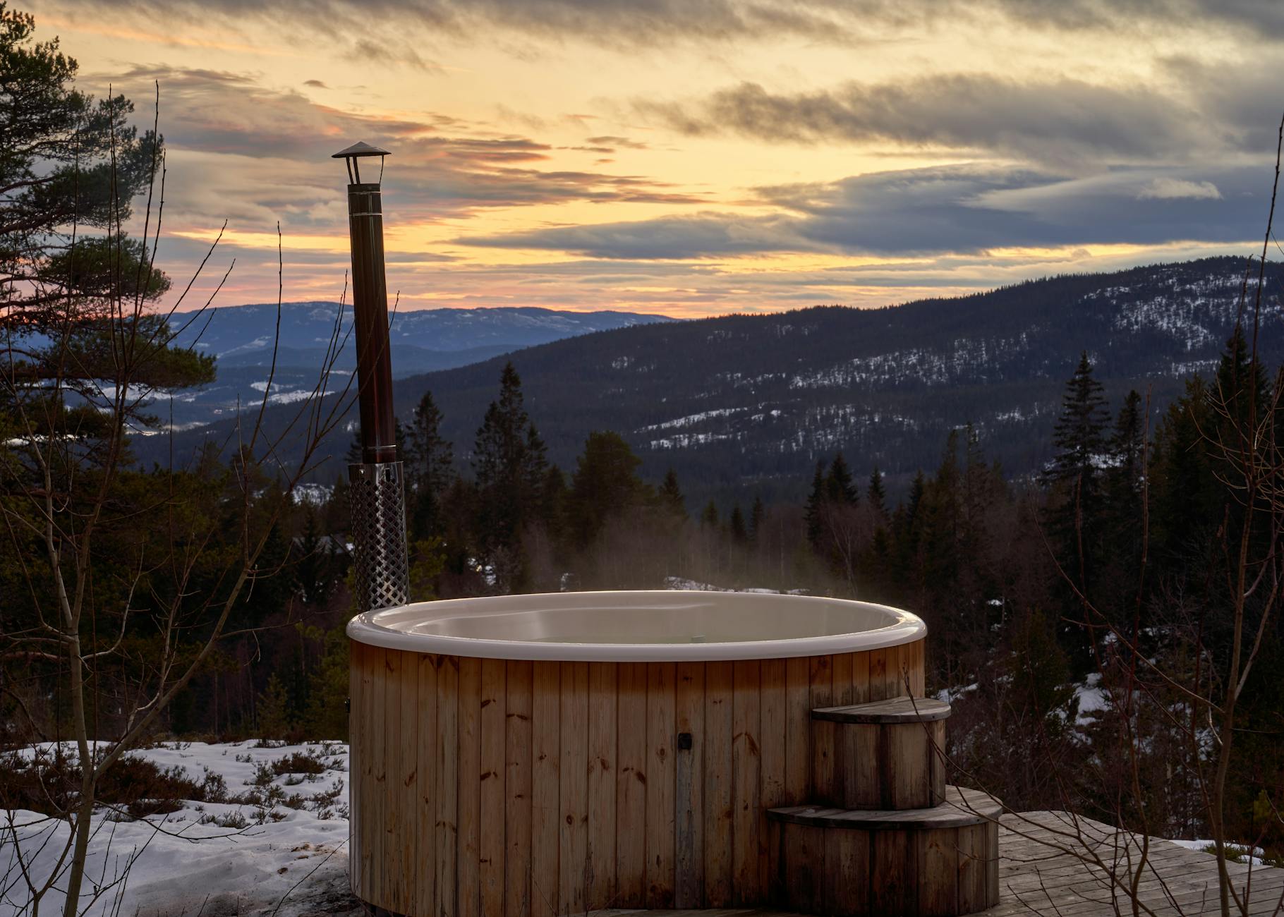 Hot Tub vs Spa — Adelaide Buyer's Guide — Adelaide pool and spa illustration